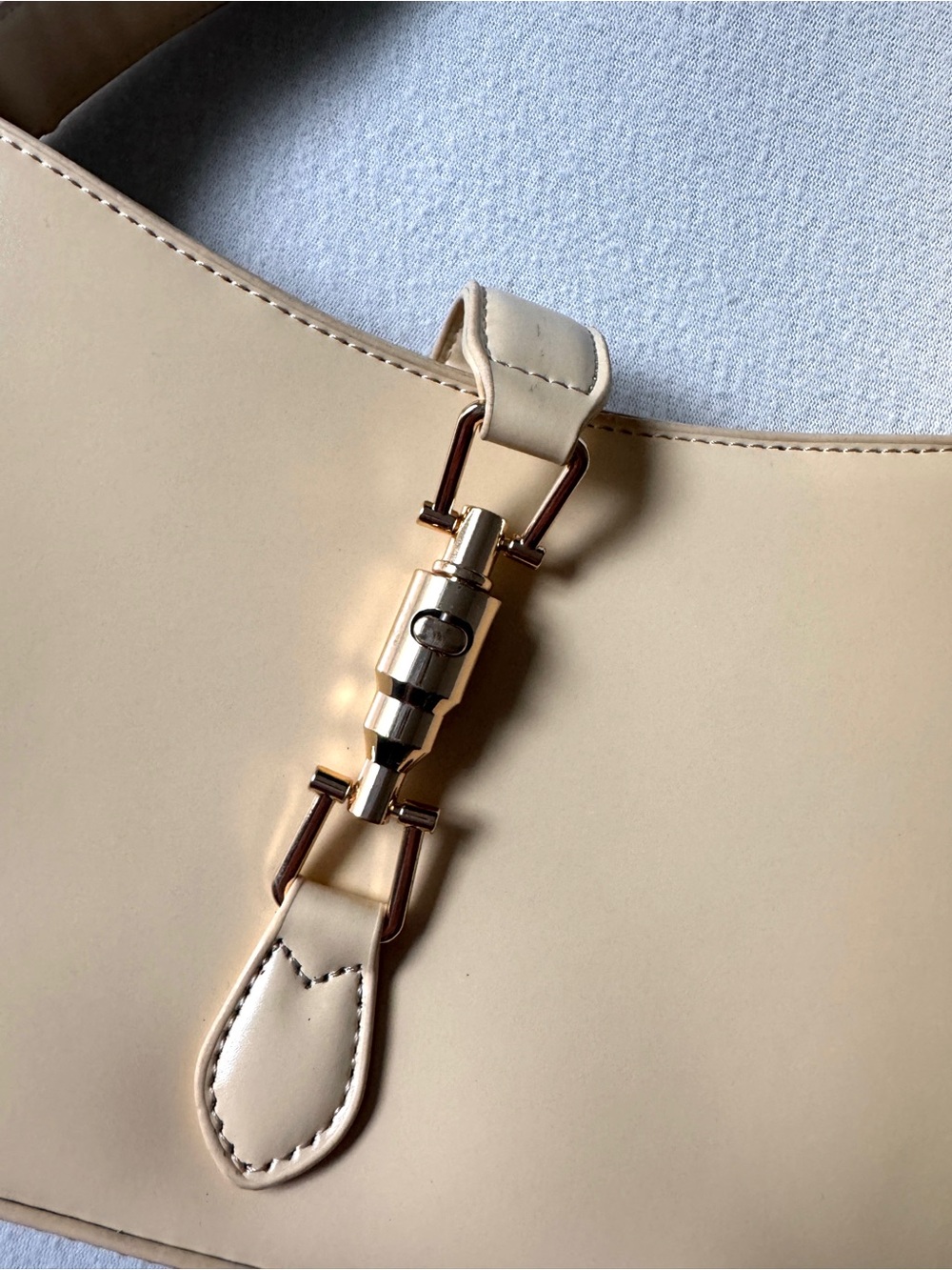 8 Other Reasons Justine Butter Yellow Shoulder Bag NWT Baguette Purse - Picture 6 of 7